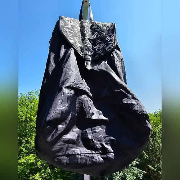 AZTEC DESIGN Drawstring Backpack w/Vegan Leather Trim - Picture 4 of 6